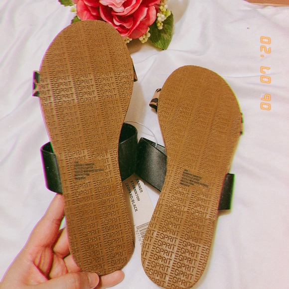 Leopard Print Black Strap Slide Sandals - Picture 6 of 6